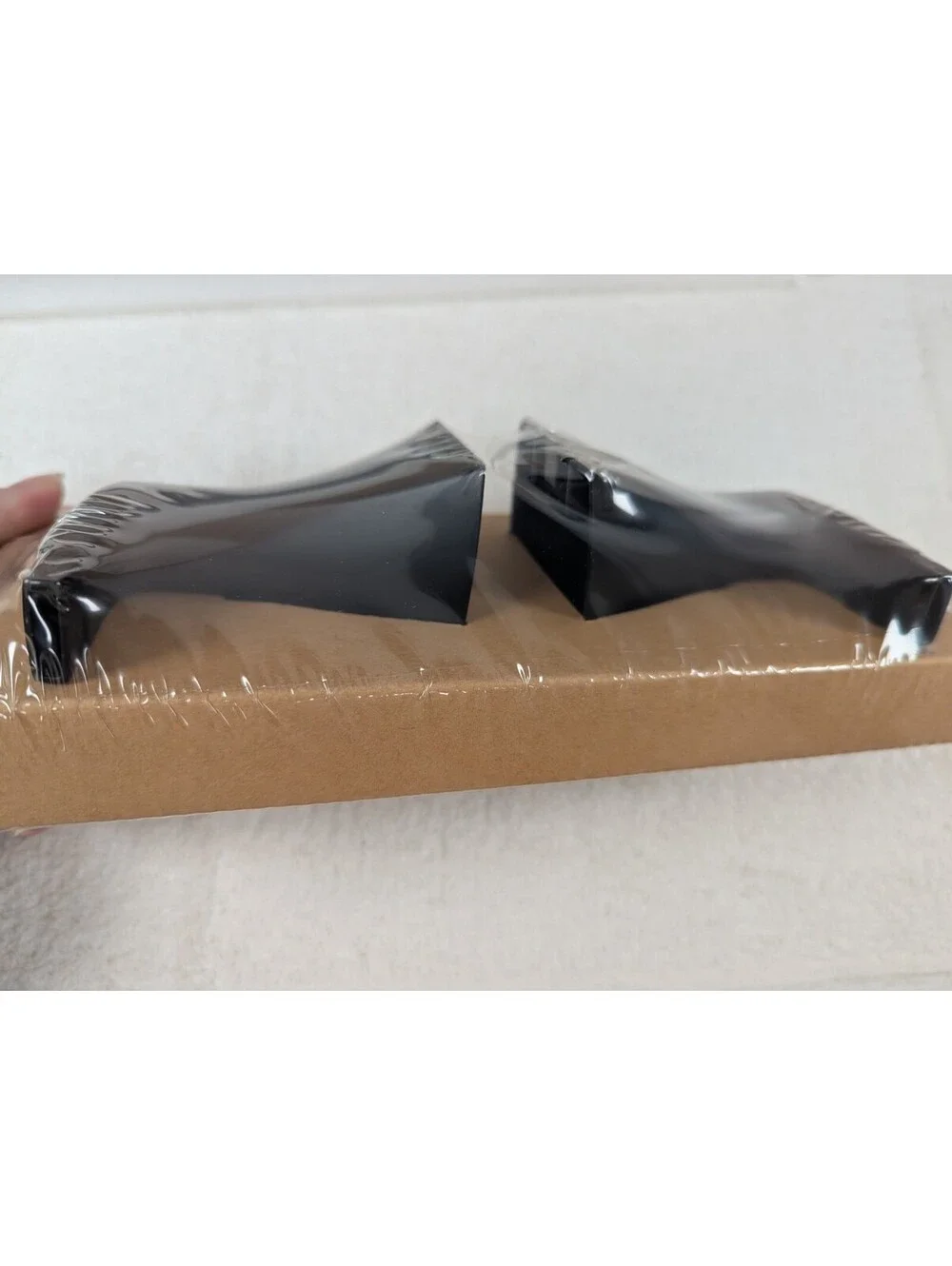 Pfister - BTB-SSQ2B - 24 inch Towel Bar - Matte Black